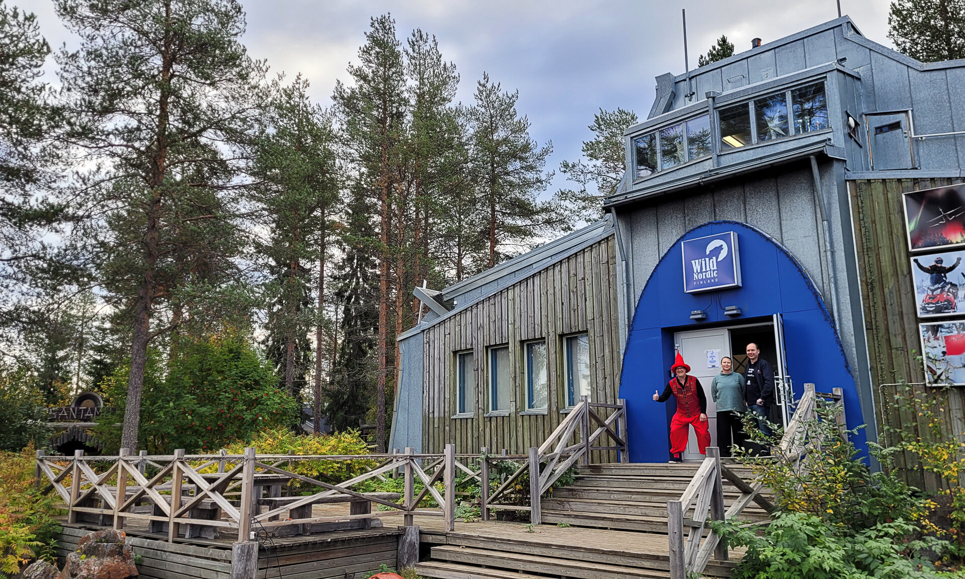 Snowhotel-Family-Santa-Claus-Village-Gallery-building