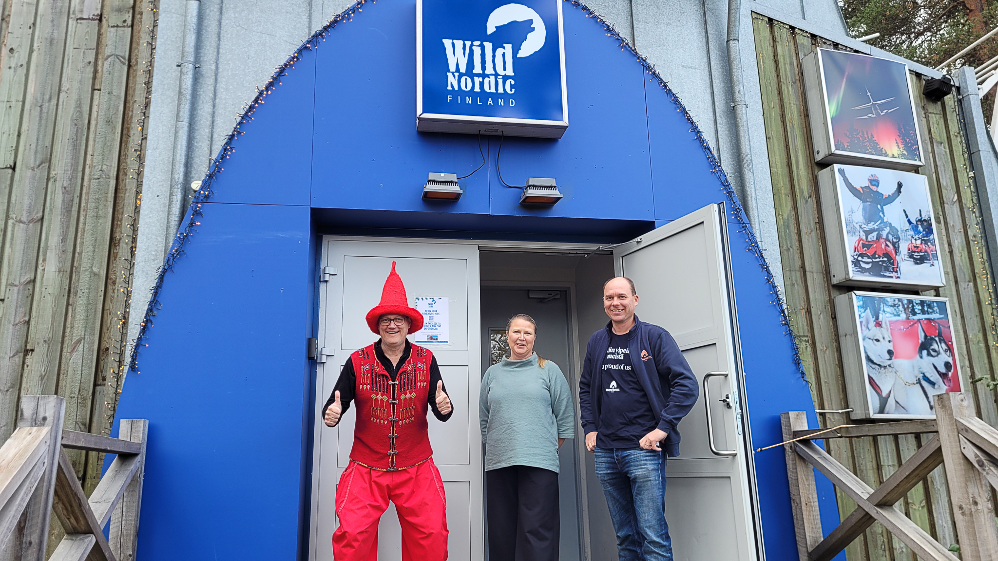 Snowhotel-Family-Santa-Claus-Village-Gallery-building